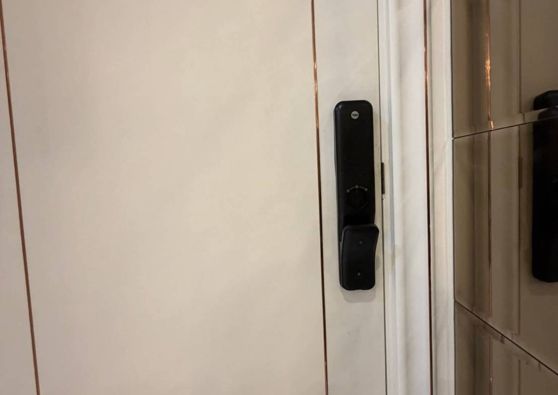 1108